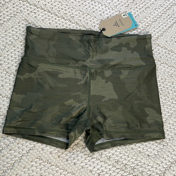 Prana Layna Shorts NWT - Picture 1 of 5